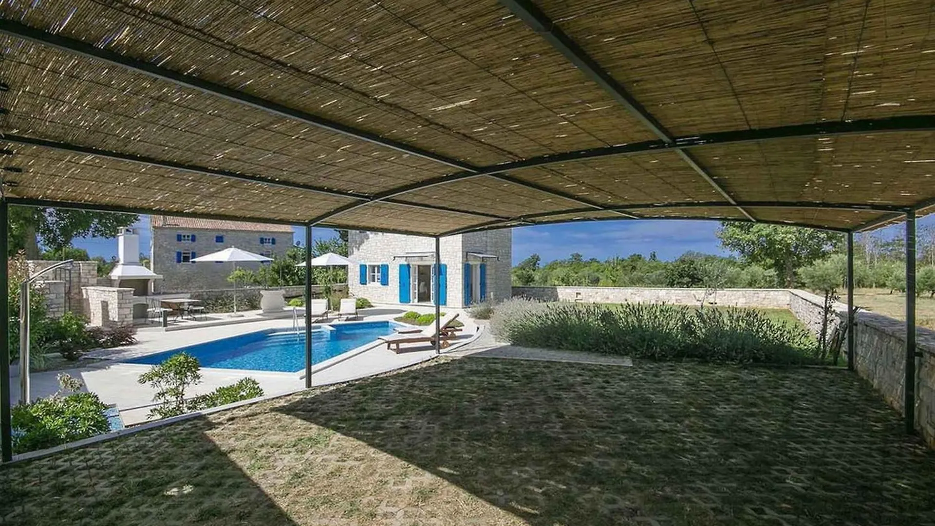 Holiday home Villa Lenka Mit Pool Und Grossem Garten Sveti Lovrec Pazenaticki