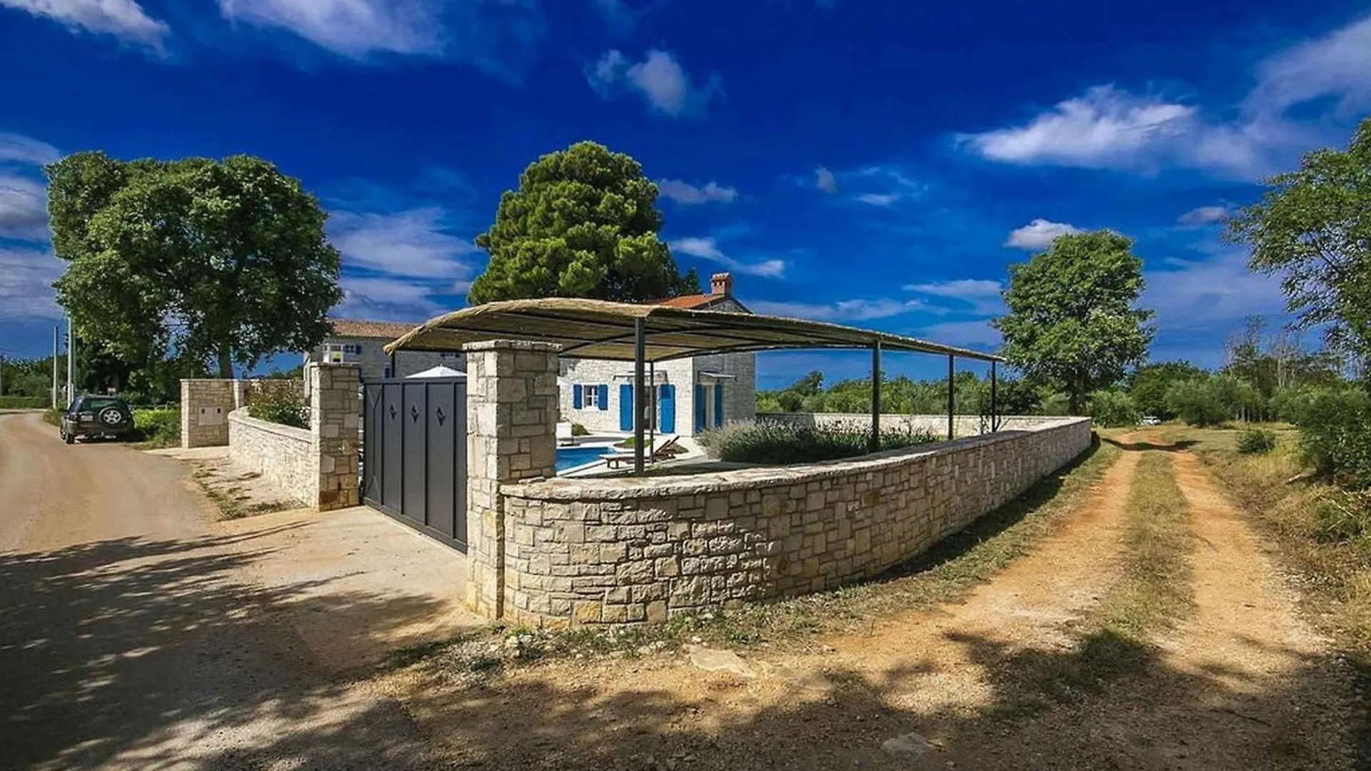 Holiday home Villa Lenka Mit Pool Und Grossem Garten Sveti Lovrec Pazenaticki